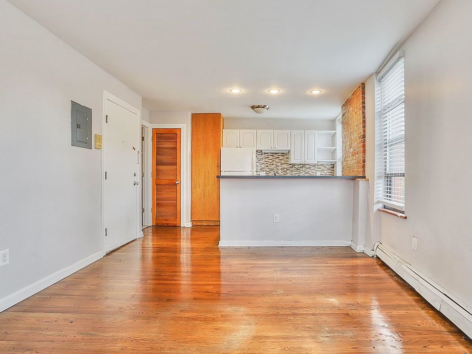 1st image of 197 Newark Ave #2