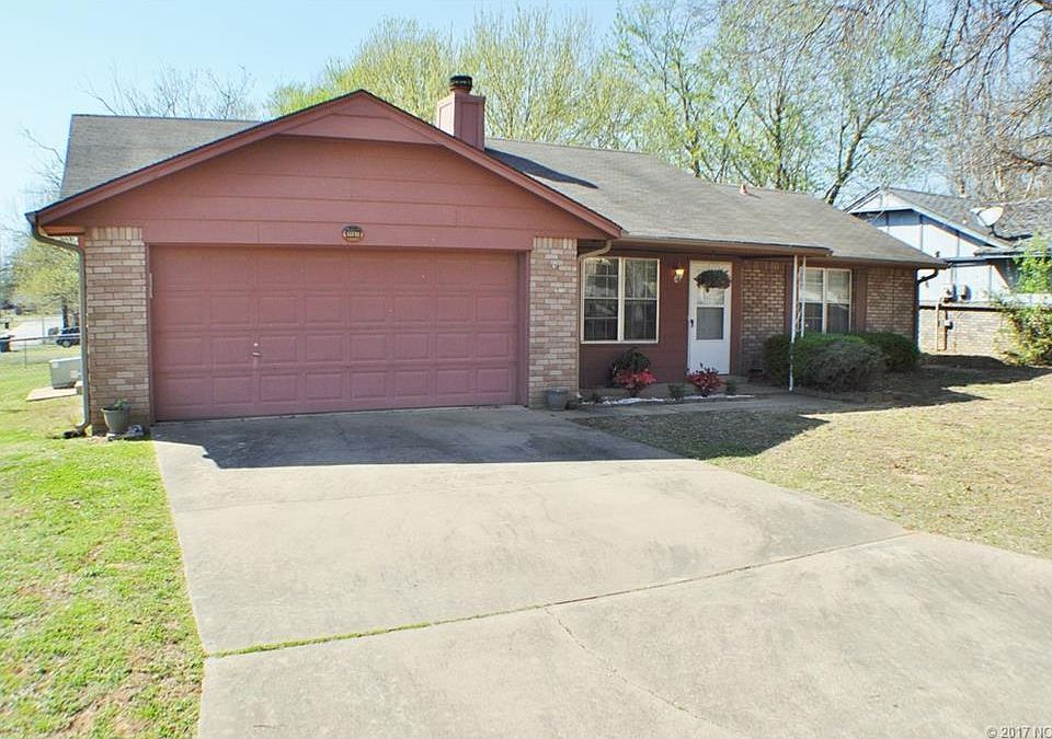 1st image of 1107 S Wewoka Ave
