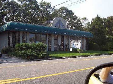2nd image of 29 Old Riverhead Rd