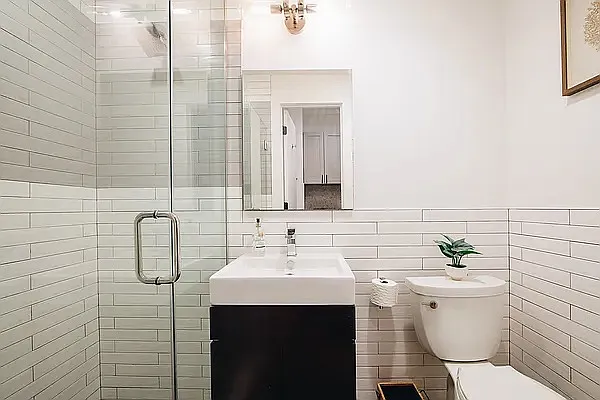 Rented by Vector New York, LLC | media 23