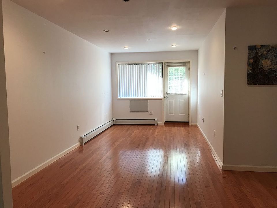 1st image of 14228 37th Ave #3