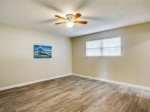 5th image of 2329 Lido Ln