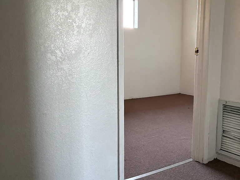 433 Avenida Garza #C — Photo 20
