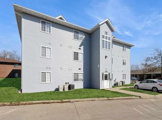 930 Boston Way #11, Coralville, IA 52241