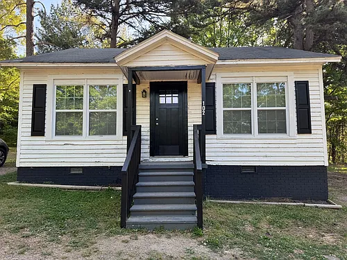 102 Neighborhood St Photo 1
