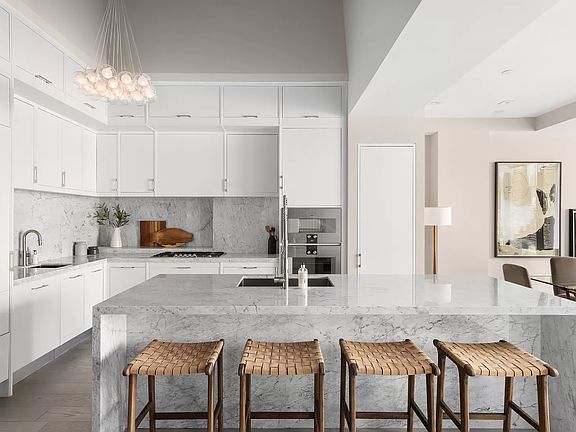4th image of 22 Bond St #6/7