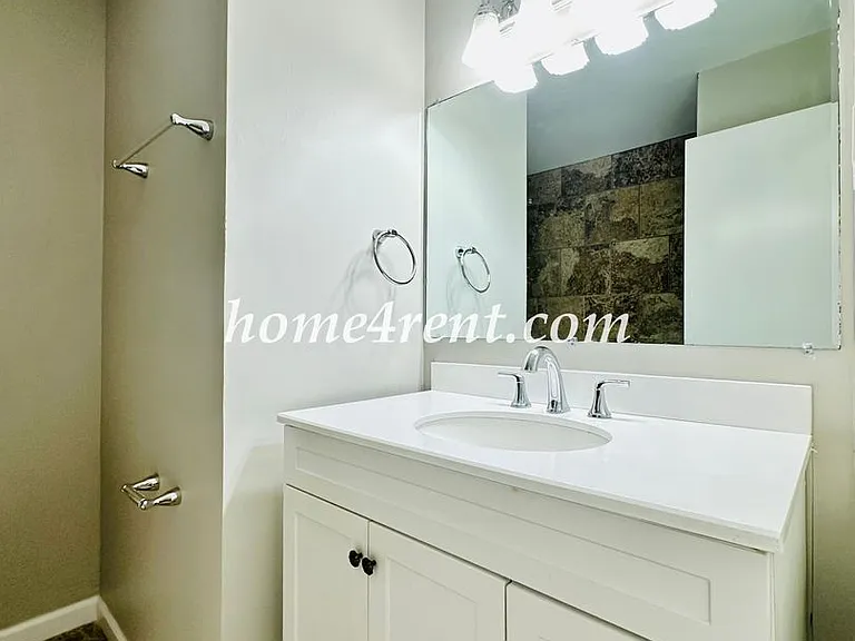 7421 Hardy Ave — Photo 27