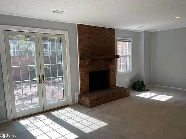6633 McLean Ct — Photo 19