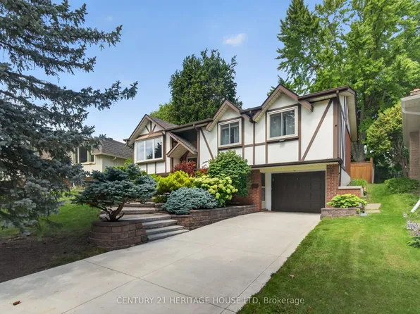 74 Cherry Hill Dr, Kitchener, ON N2E 1N6