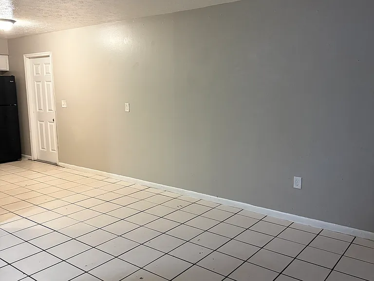1200 E Bougainvillea Ave #B — Photo 4