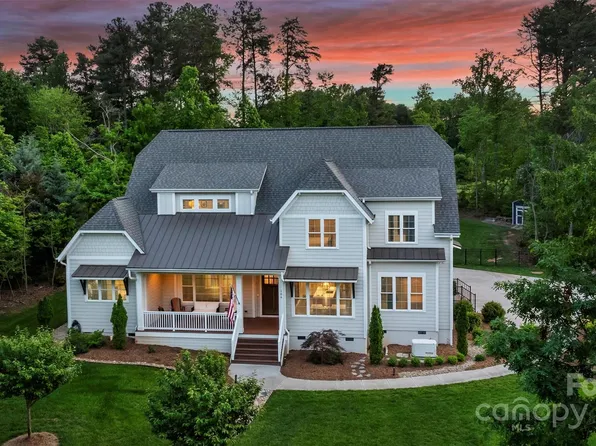 106 Thunder Hill Rd, Mooresville, NC 28117