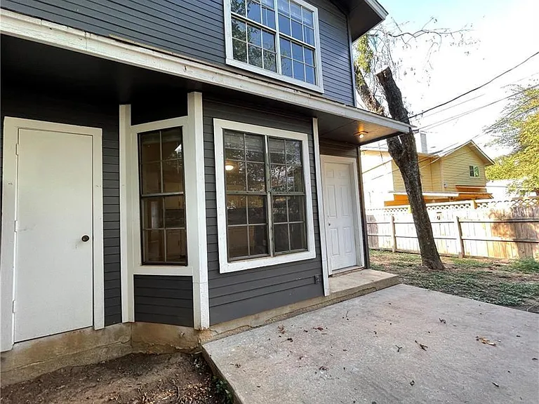 2009 Kirksey Dr #A — Photo 37