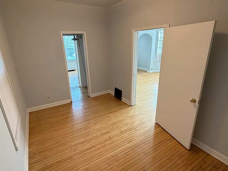 722 E Conway St — Photo 5