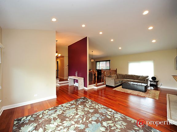 Living Room / Dining Room