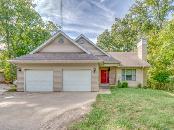 18355 N Miller Lake Ln, Mount Vernon, IL 62864
