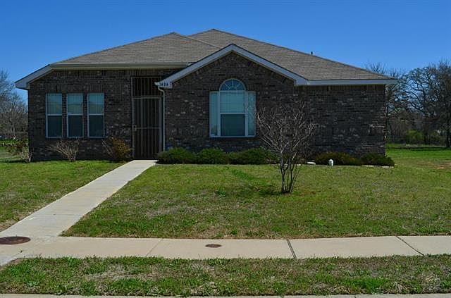 1st image of 1404 Laurenwood Dr