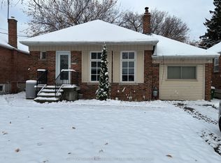 138 Poyntz Ave, Toronto, ON M2N 1J4