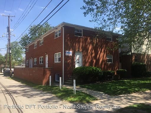 3rd image of 1458 Highland St APT D