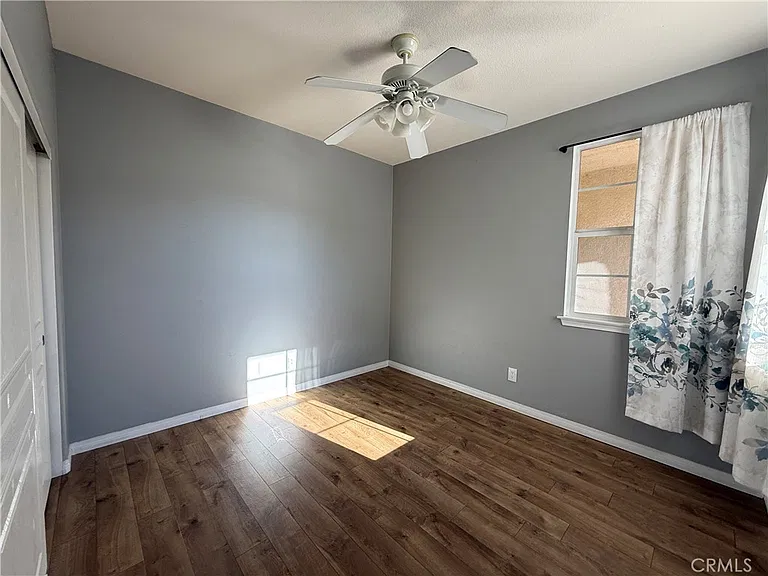 27949 Breakwater Ct — Photo 13