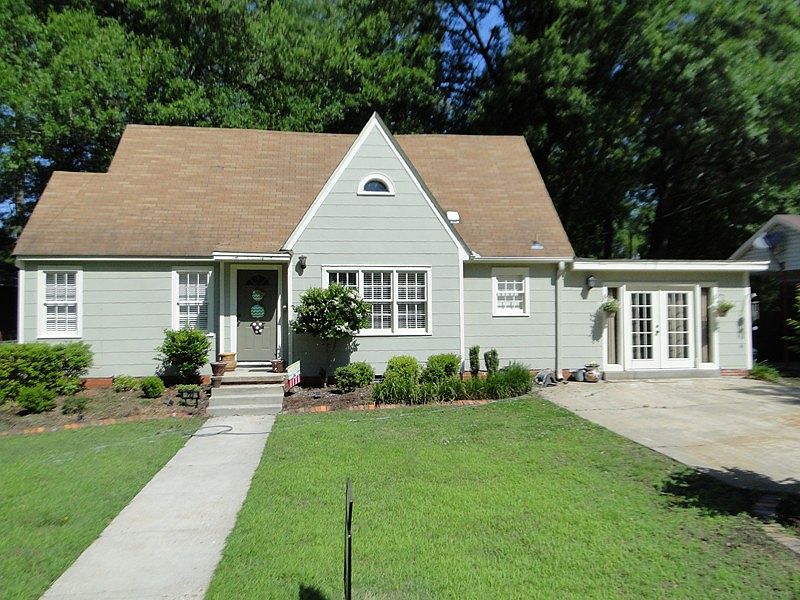 1st image of 723 Crockett Ave