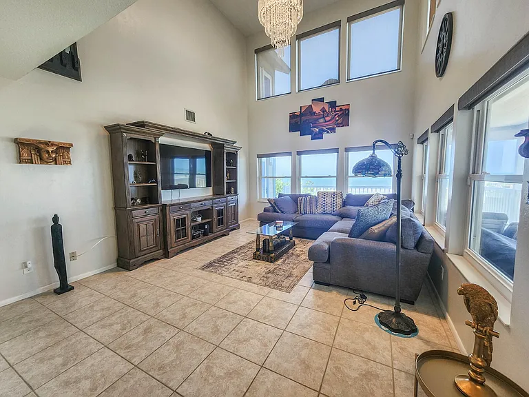 44 Sea Vista Dr — Photo 6