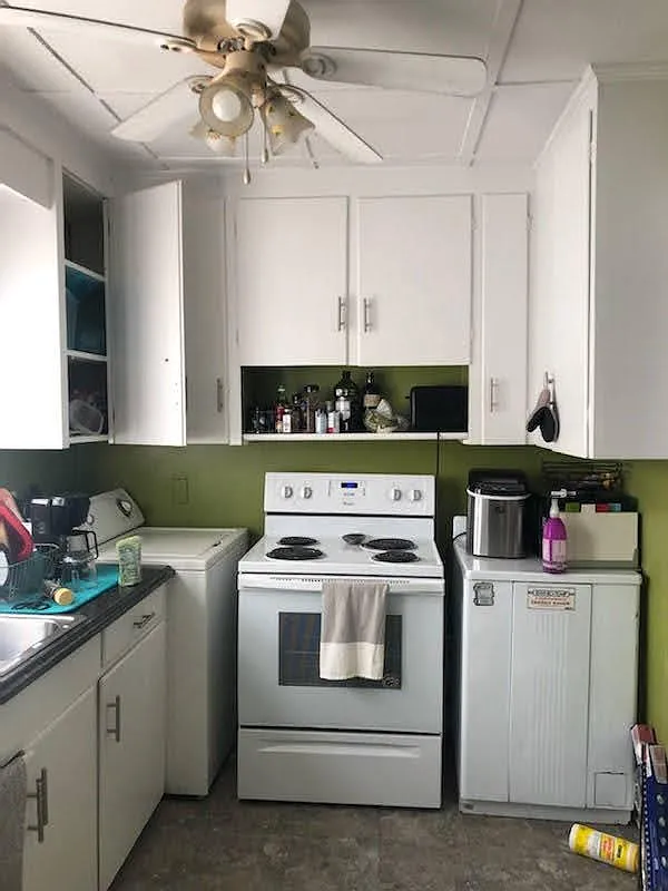 3 bed, 1023 sqft, $1,575 — Photo 2
