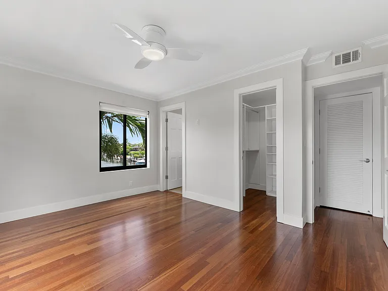 1121 Bel Air Dr #4 — Photo 17