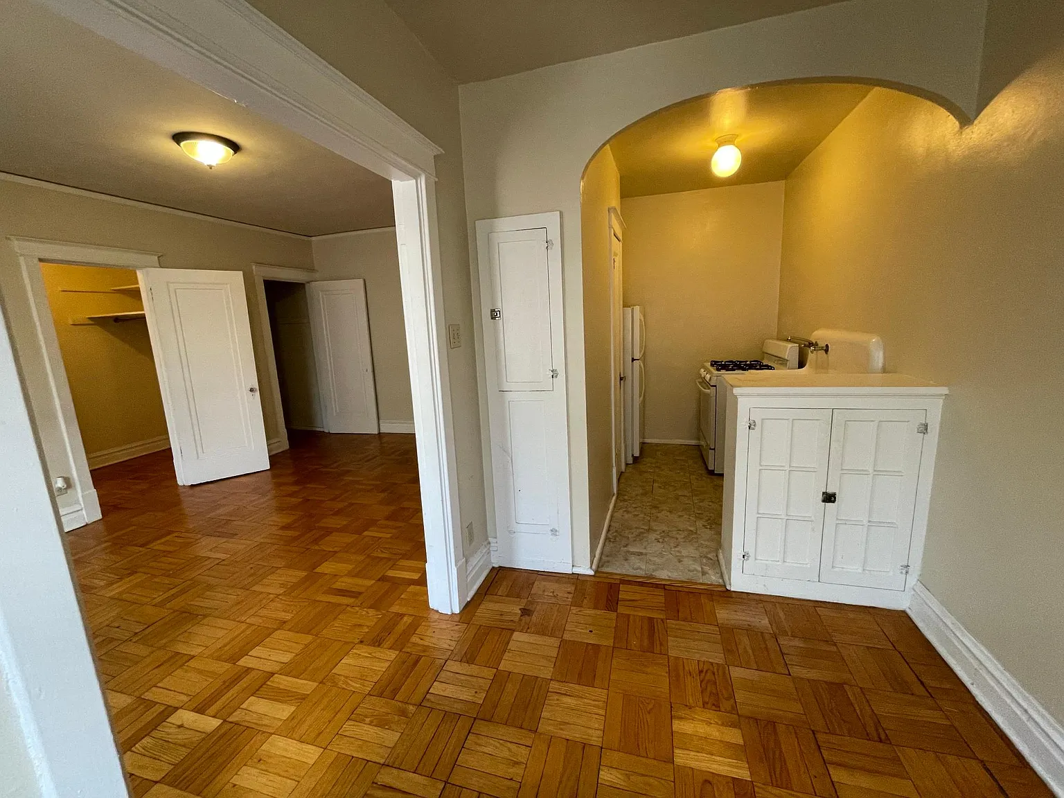 Studio, 425 sqft, $725 — Photo 3