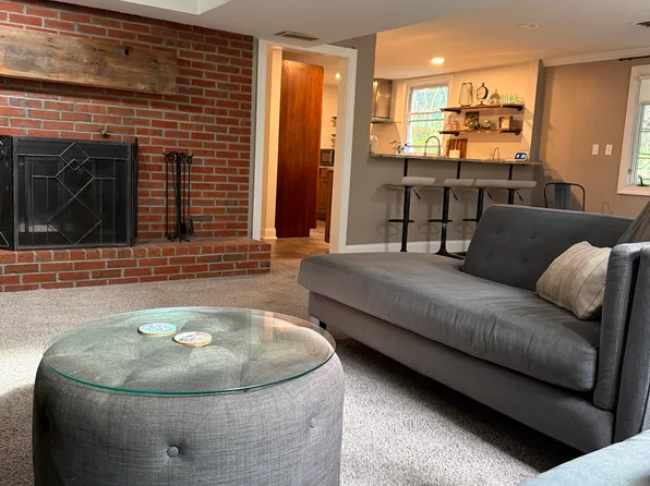 103 Vernon Ln, Yardley, PA 19067