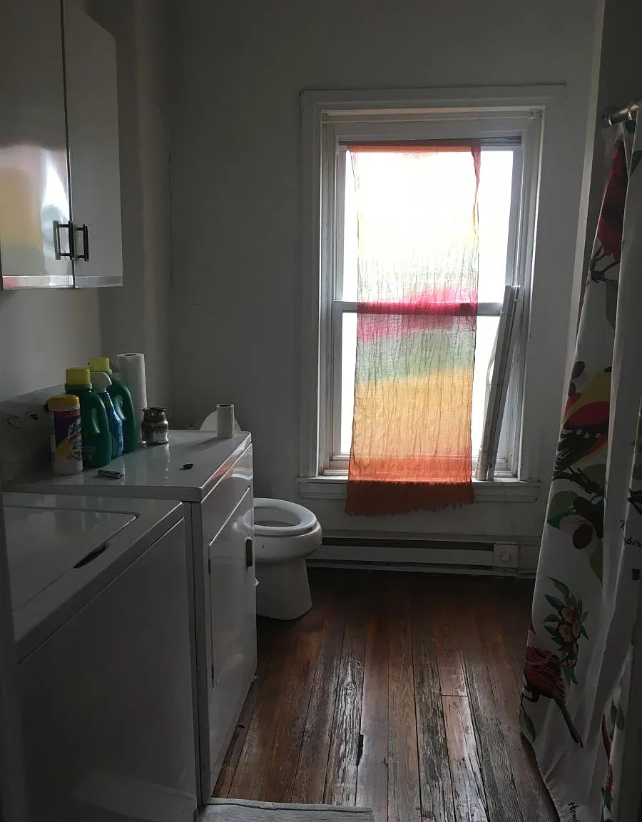 3 bed, 1.5 bath, 1100 sqft, $1,800 — Photo 2