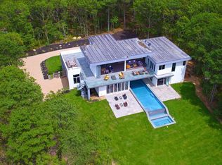 24 Edwards Hole Rd, East Hampton, NY 11937