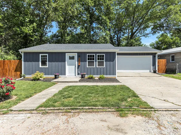 5860 Mulberry Ave, Portage, IN 46368