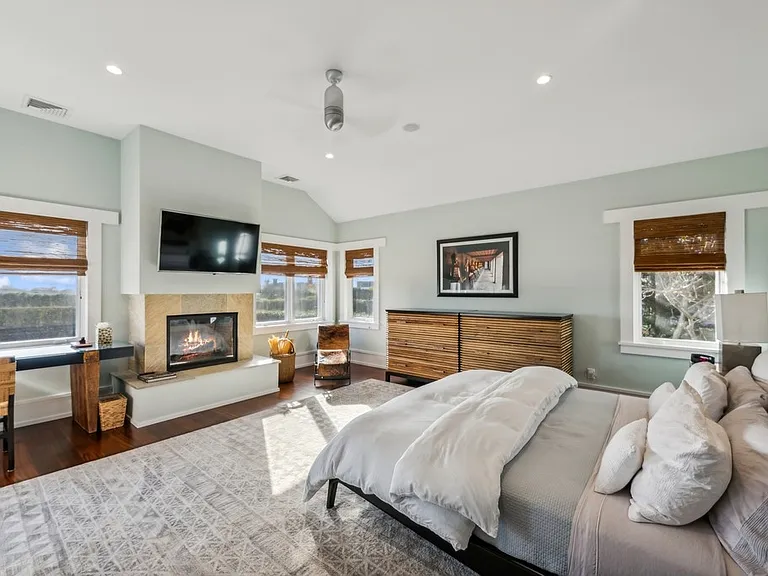807 Halsey Ln — Photo 12