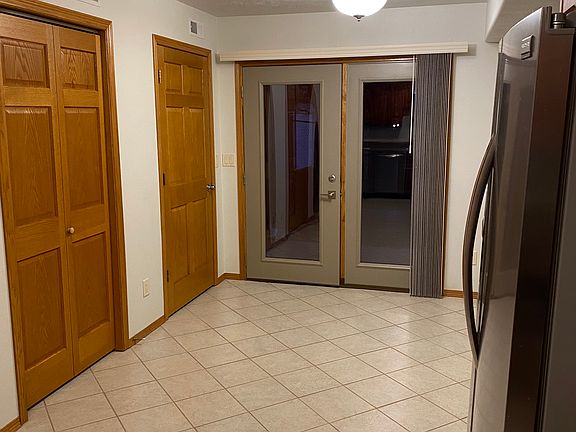 2nd image of 1410 Lighthouse Pl