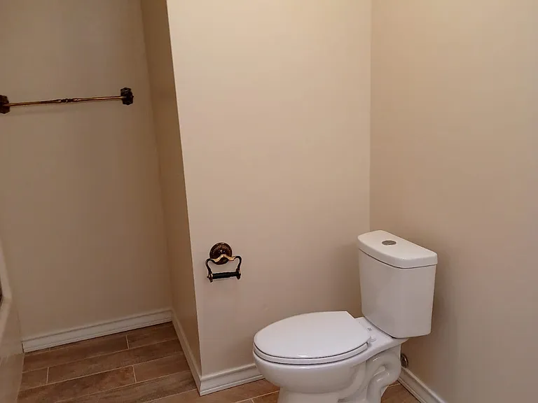 200 E Yuma Ave #26 — Photo 4