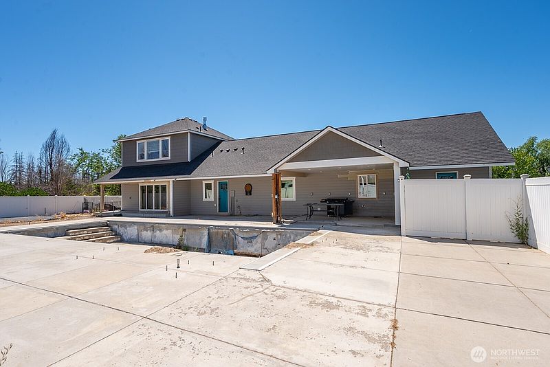 5th image of 1400 E Nelson Road