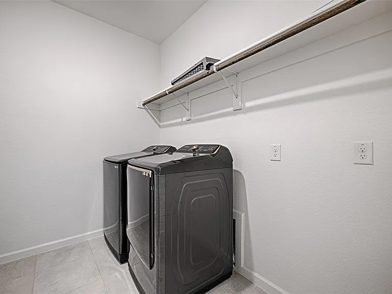 3511 Clara Dr — Photo 22