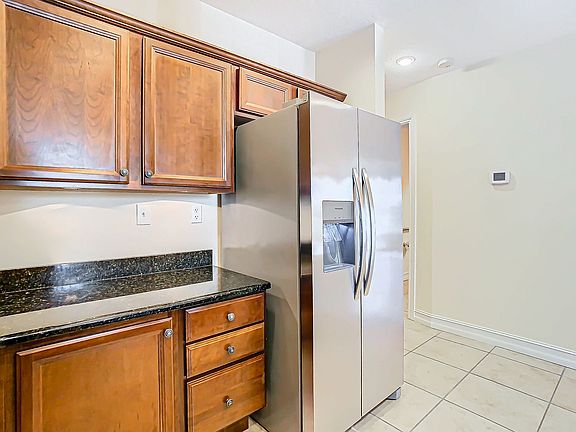 5th image of 13941 Clubhouse Dr