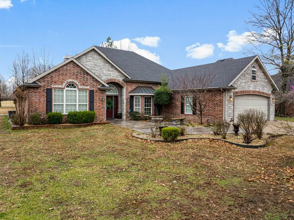 5076 Lake Breeze Rd, Grove, OK 74344