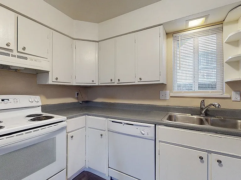 Aspen Terrace Apartments — Photo 13