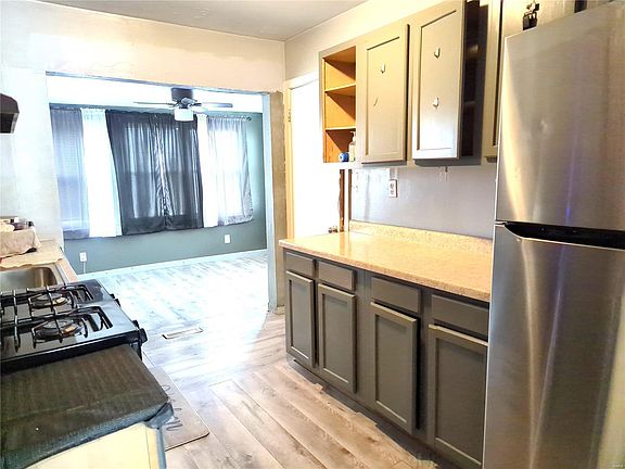 3rd image of 1321 Lynhaven Pl