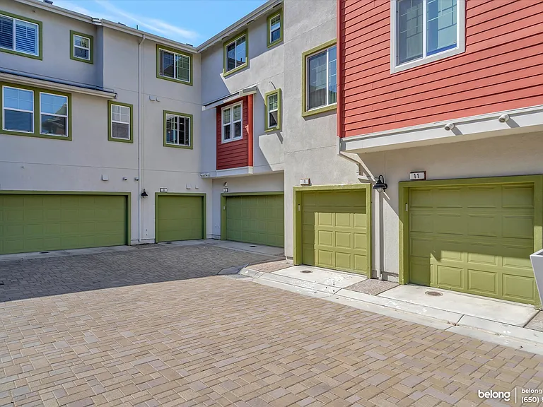 389 Basswood Cmn #10 — Photo 28