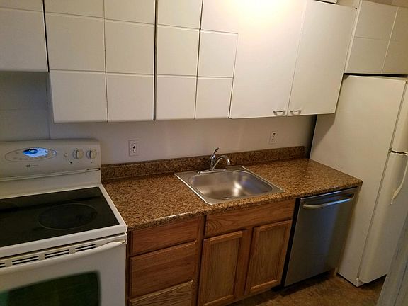 Main Floor Kitchen #2