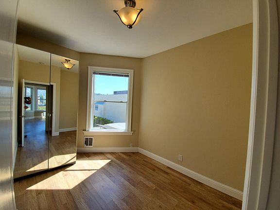 3rd image of 2431 Bryant St #33