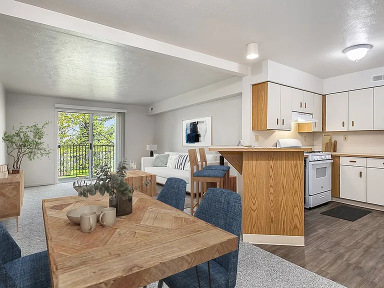 West Hampton Park Apartment Homes — Photo 1