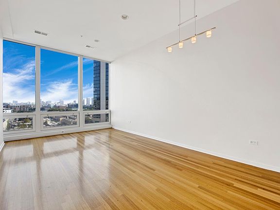 4th image of 500 W Superior Ave #710
