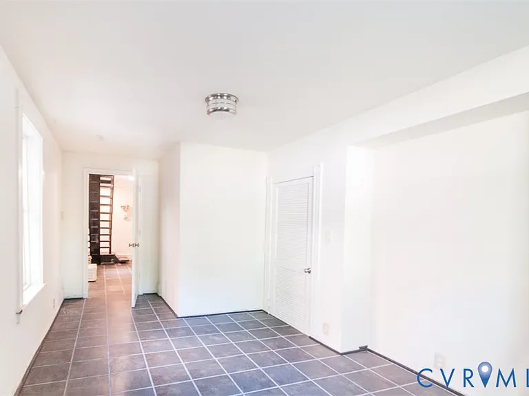 407 W Clay St #B — Photo 3