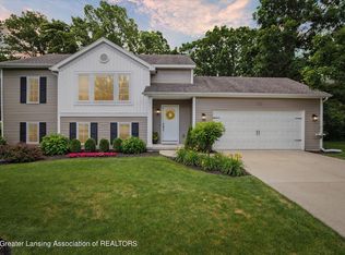 1420 Villa View Ln, Howell, MI 48843