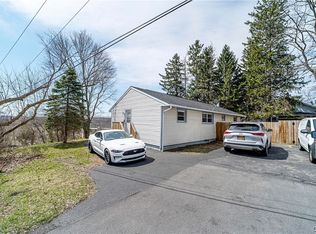 6651 E Sorrell Hill Rd, Warners, NY 13164