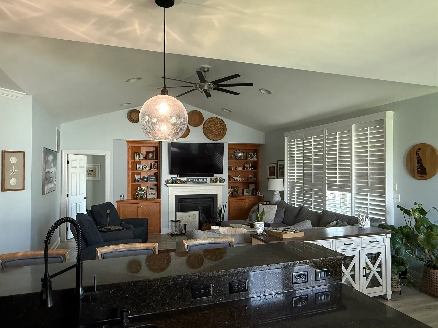 4 bed, 2903 sqft, $2,750 — Photo 1